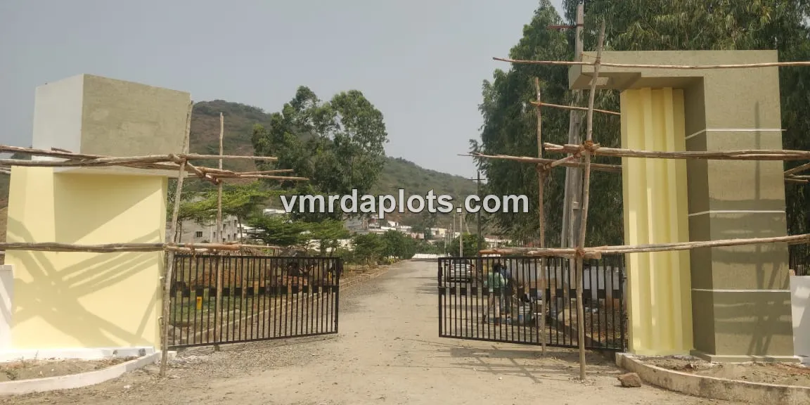 VUDA PLOTS IN ANANDAPURAM HIGHWAY - ANANDAPURAM - image 4