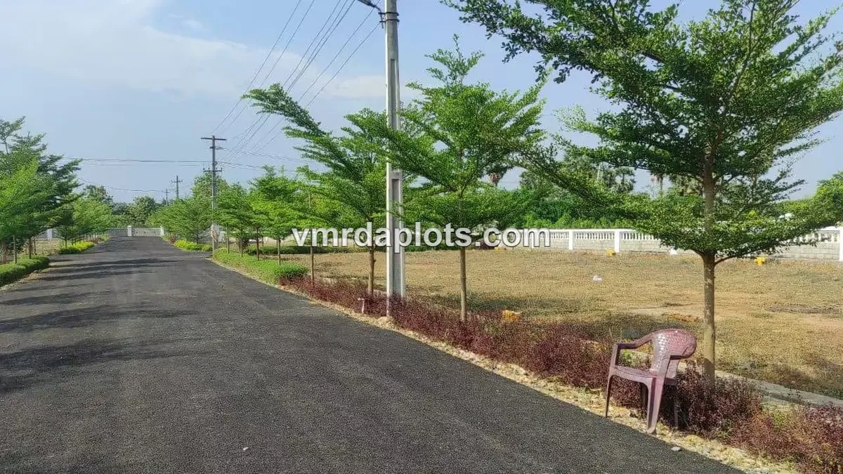 VMRDA PLOTS IN DAKAMARRI - DAKAMARRI - image 4